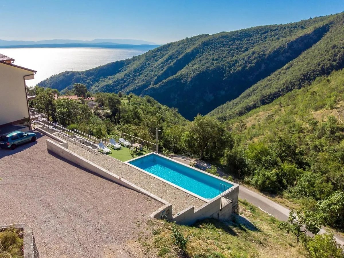Apartments Villa Betina Lovran Kroatië
